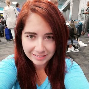 Meet your Posher, Steph